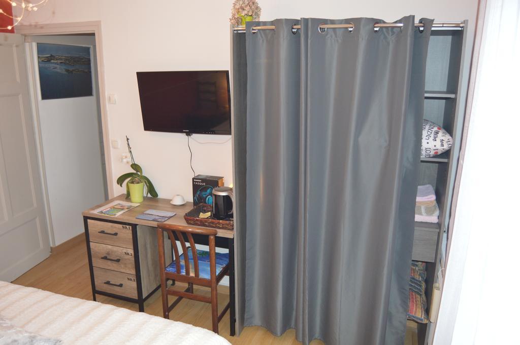 Chez Pierrette Bed and Breakfast Pont-Croix Εξωτερικό φωτογραφία